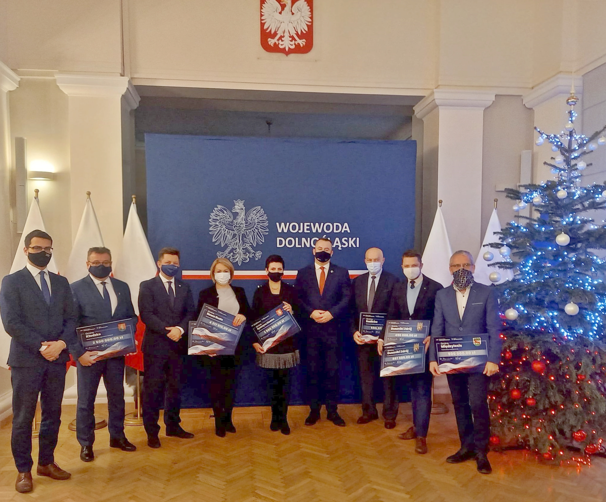 Samorządowcy z promesami