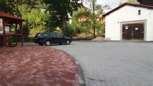 Parking w Sokolcu przy remizie Parking w Sokolcu przy remizie