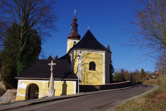 Kości&oacute;ł w Krajanowie. Fot. Barbara Adamska